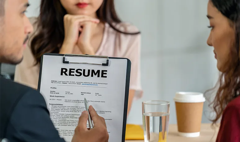 How to Write a Resume for Freshers